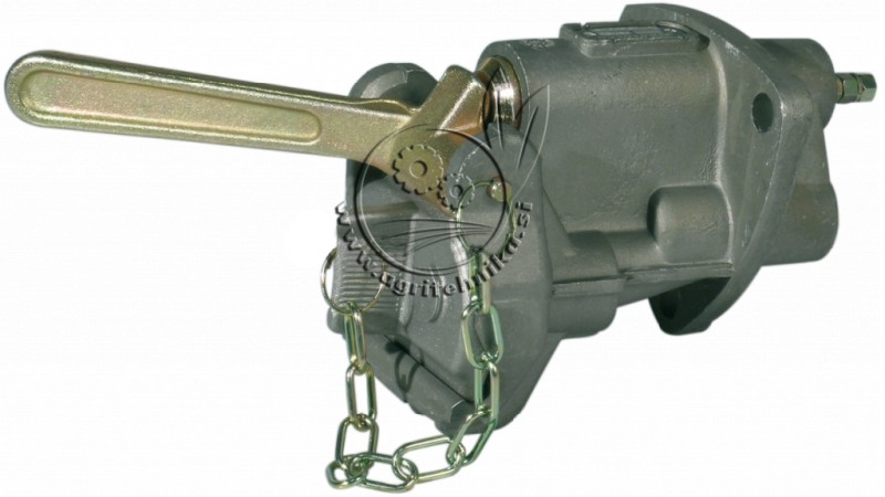 TRDNA SKLOPKA CUNA    NAVOJ M18x1,5  